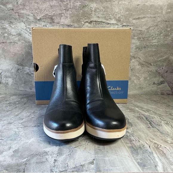 Clarks Zylah Rose Ankle Boots Women’s Leather Side Zip Comfort Booties - Picture 2 of 4